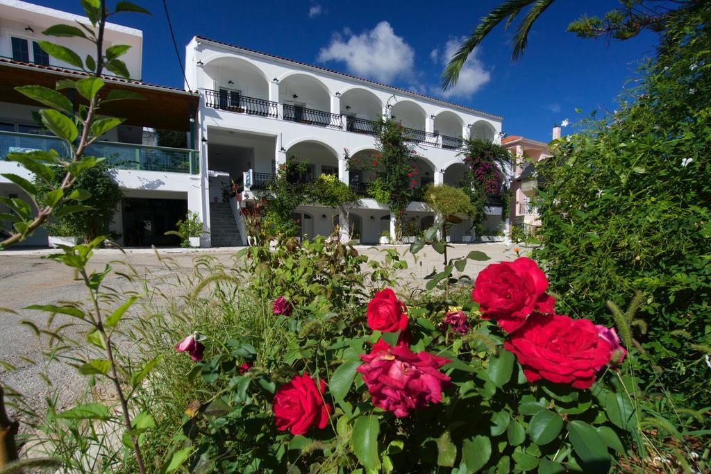 Hotel Athina Karavomylos Exterior photo