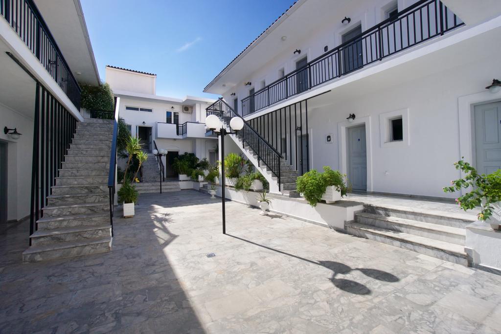 Hotel Athina Karavomylos Exterior photo