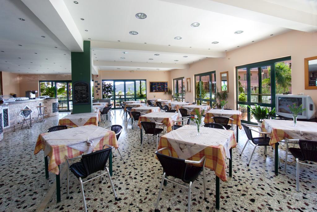 Hotel Athina Karavomylos Exterior photo