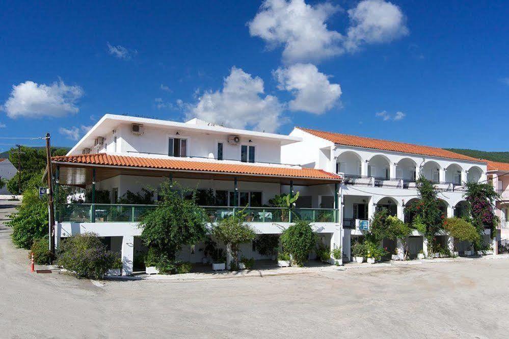 Hotel Athina Karavomylos Exterior photo